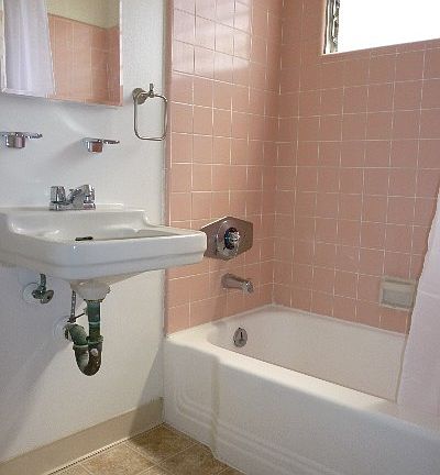 4th image of 2480 Corinth Ave #1