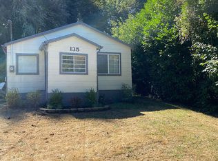 135 NW 6th St, Toledo, OR