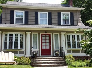 11 Collinwood Rd, Maplewood, NJ 07040