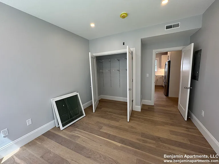 51 Fairbanks St #10 — Photo 12