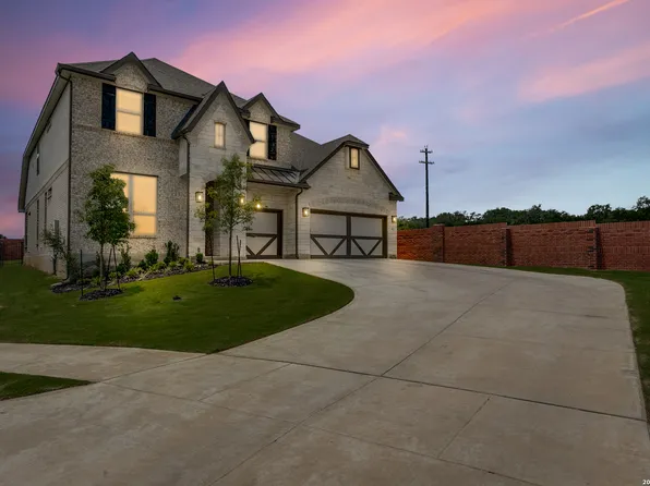 102 HUNTWICK DR, Boerne, TX 78006