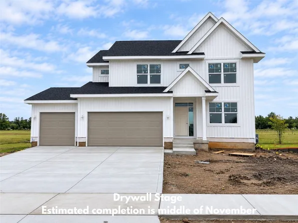 417 41st St SW, Altoona, IA 50009