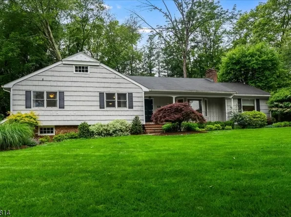 601 Wishing Well Rd, Wyckoff Twp., NJ 07481