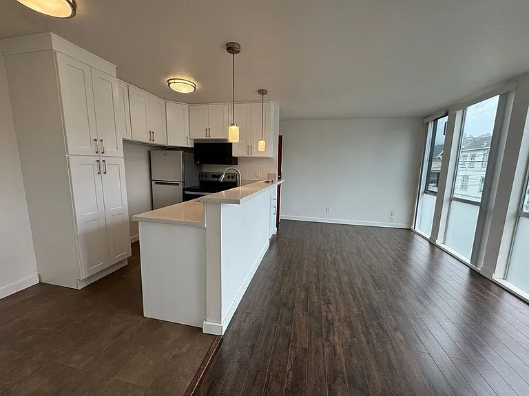 2828 College Ave — Photo 23