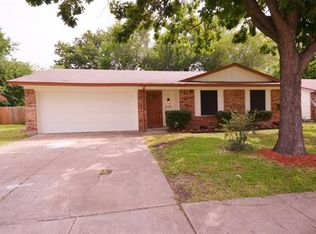 416 Southlake Dr, Forney, TX