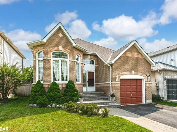 255 Mapleton Ave, Barrie, ON L4N 8T3