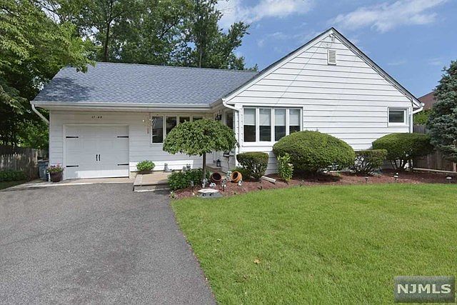 1st image of 17-48 Eberlin Dr #1X