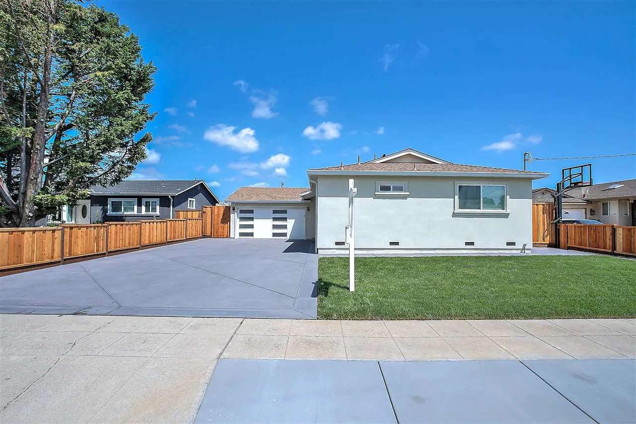 36206 La Salle Dr photo 1