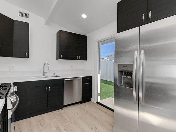 4th image of 4526-28 Clairemont Mesa Blvd #A