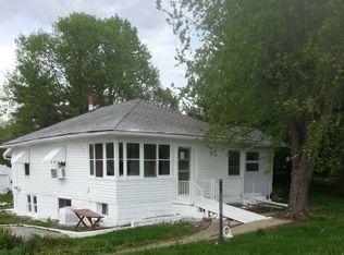 2124 E Main St, Petersburg, IN 47567