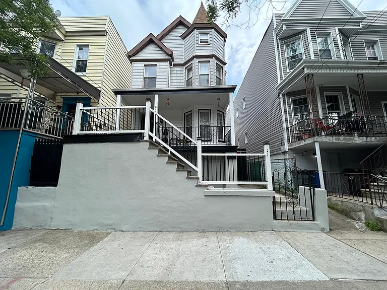 1812 Hunt Ave #2 — Photo 9