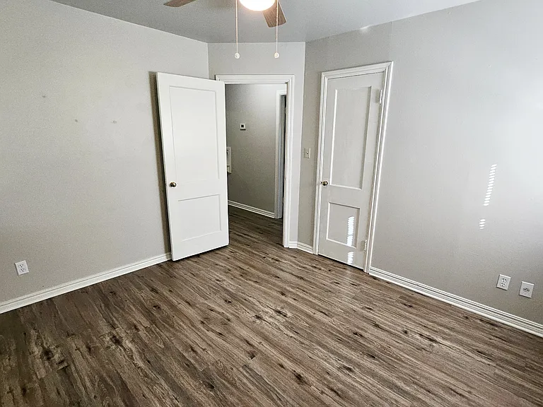 2132 Churchill Pl — Photo 12