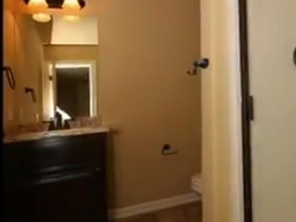 Upstairs Bathroom 3