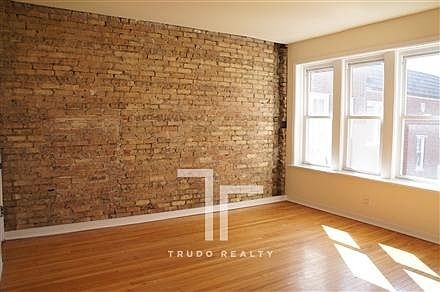 2nd image of 3000 N Whipple St #30003