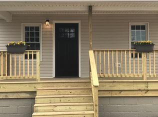 419 Pershing Ave, Houston, PA 15342