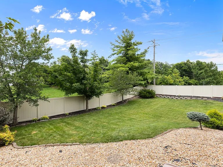 701 Oak Run Ln — Photo 37