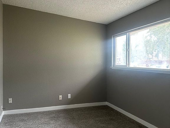 3rd image of 9045 Canyon Dr #2