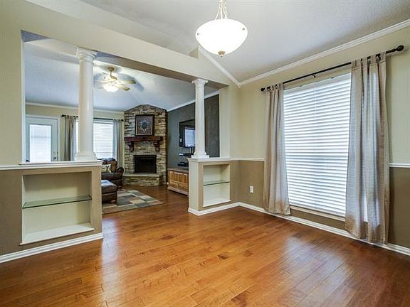 5th image of 2020 Waterview Dr