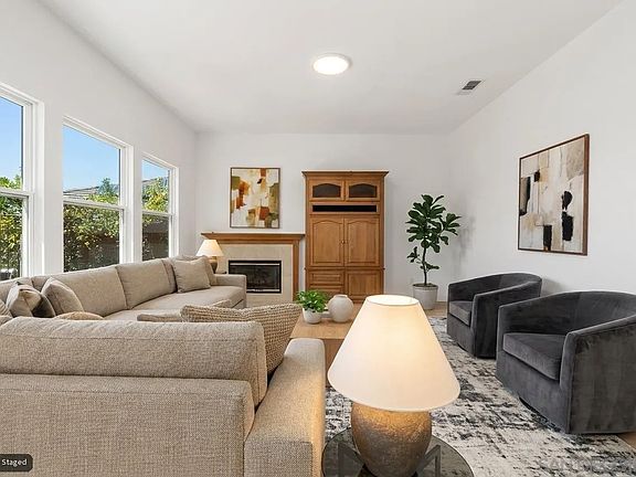 5th image of 11586 Swan Lake Dr