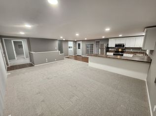 23381 County Road E34, Anamosa, IA 52205