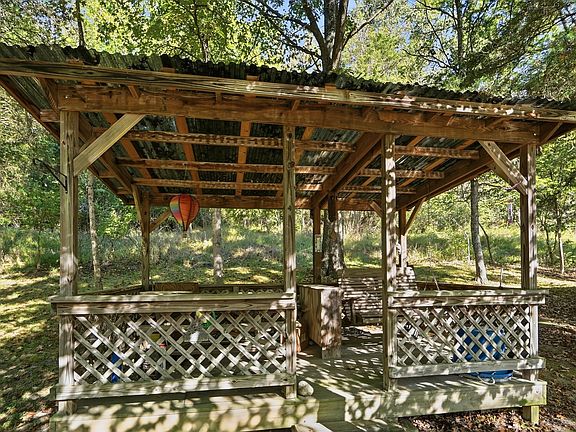 3rd image of 4242 Dale Williamson Rd