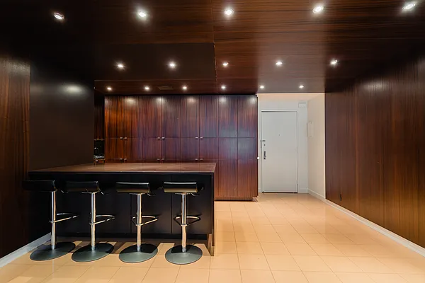 Rented by R New York | media 23