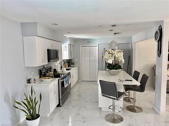 5th image of 226 Kingston DR