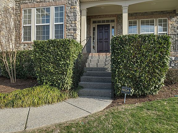 5th image of 8133 Middlewick Ln