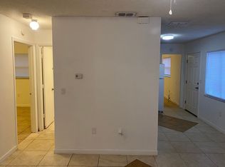 814 58th Avenue Dr E, Bradenton, FL 34203