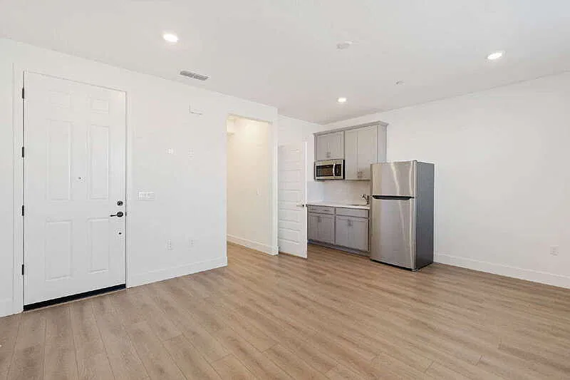 1 bed, 1.0 bath, 750 sqft, $1,345 — Photo 3