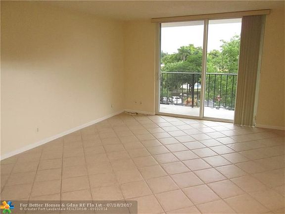 3rd image of 1800 N Andrews Ave APT 4E