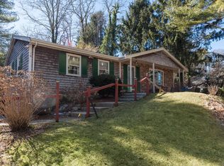 76 Sippewissett Rd, Falmouth, MA 02540