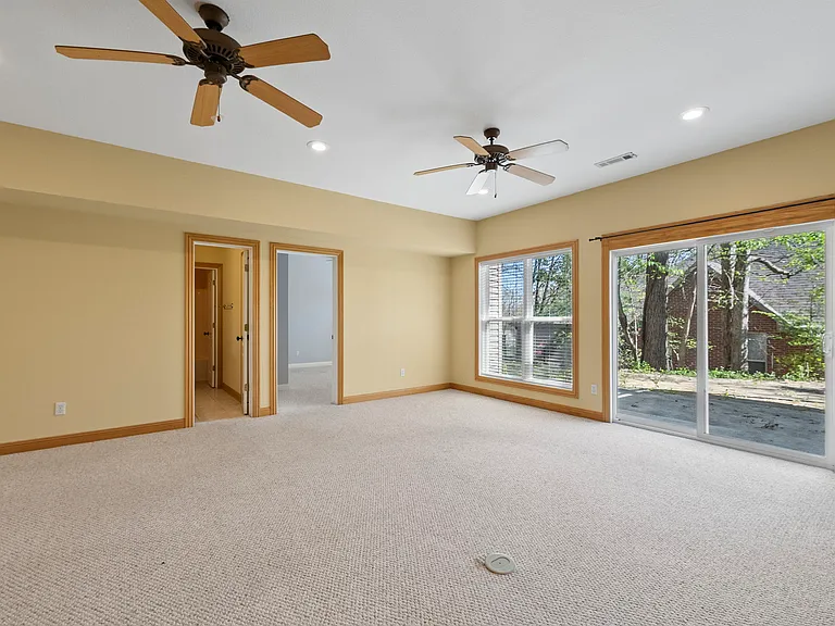 3902 NE Cadbury Ave — Photo 48