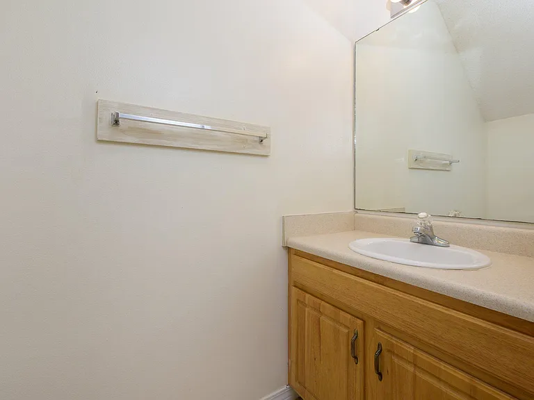 422 Bear Rd NW #B — Photo 16