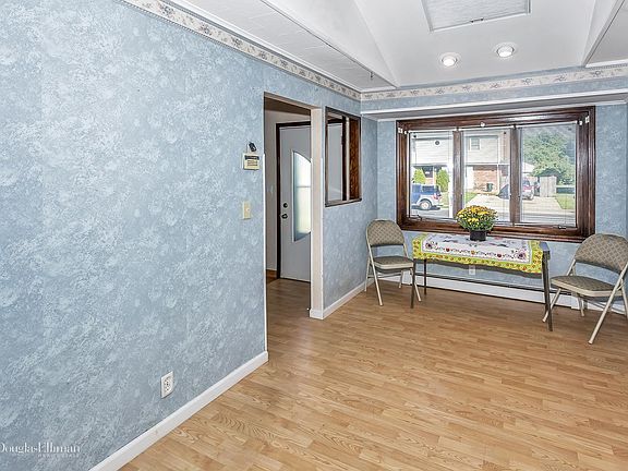 5th image of 3924 Miller Pl