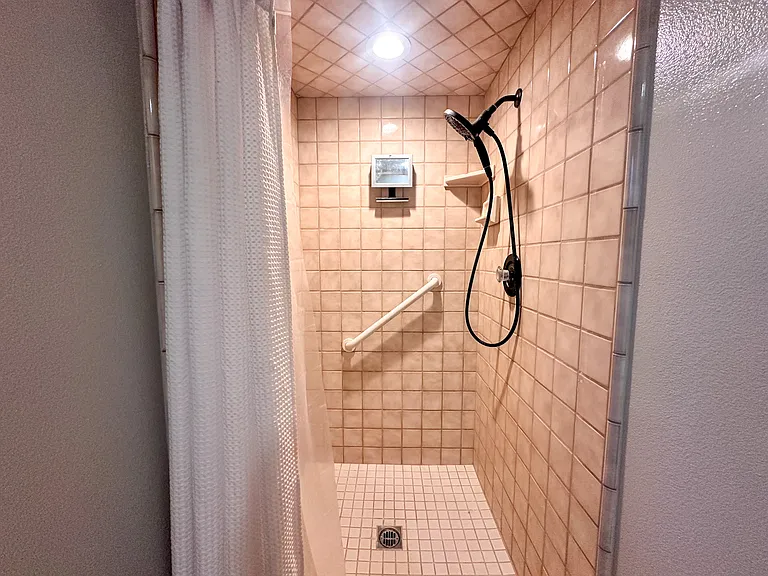 23891 Shoreline Ct — Photo 21