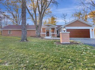 2 Big Oaks Rd, Trout Valley, IL 60013