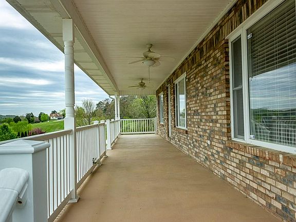 3rd image of 1105 Legacy Bay Dr