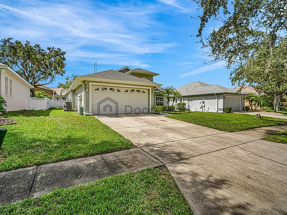 3rd image of 1256 Jasmine Lake Dr