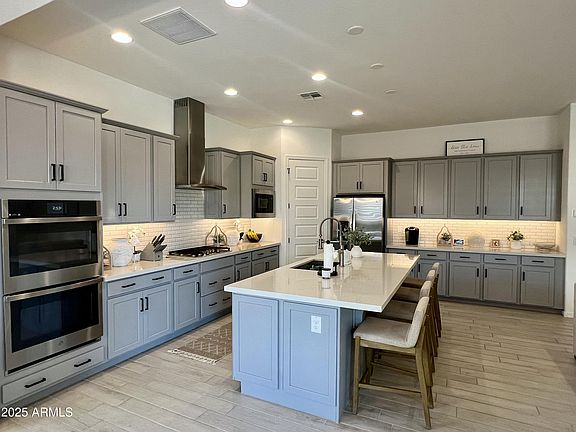 3rd image of 19060 E CELTIC MANOR Drive