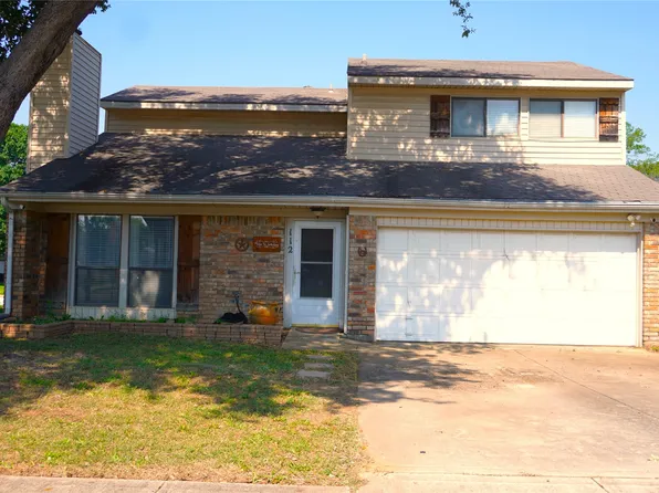 112 Clove Ln, Euless, TX 76039