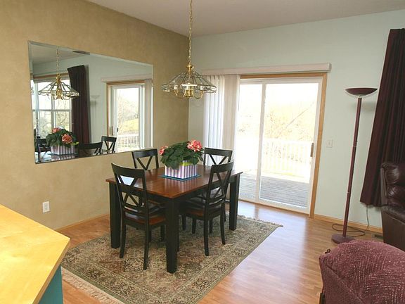 4th image of 449 Wilderness Dr