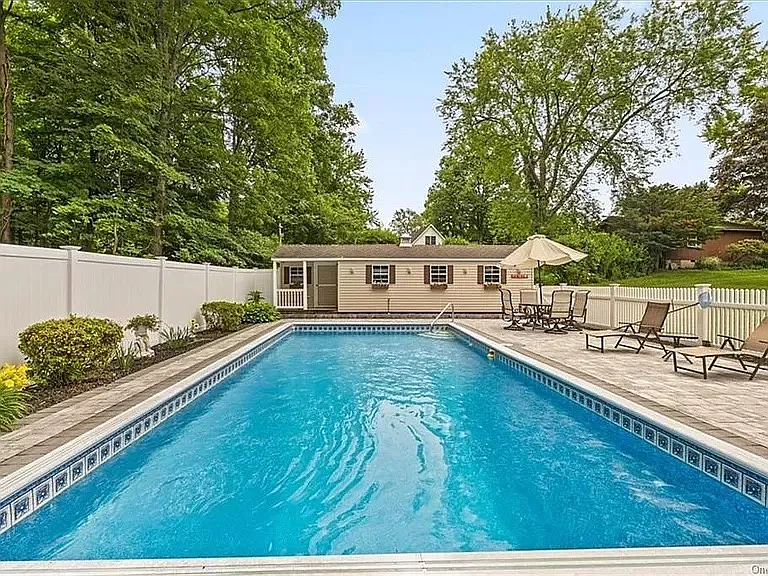37 Overlook Rd — Photo 6