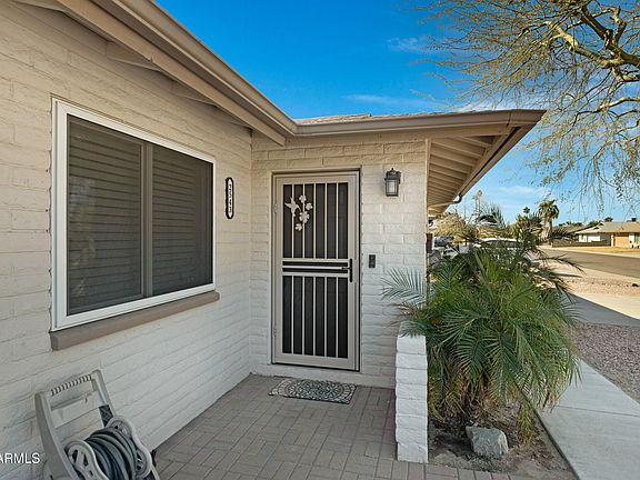 3rd image of 2543 E Manhatton Drive