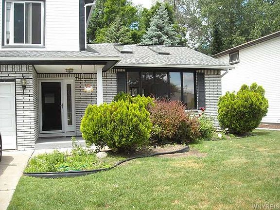 2nd image of 128 Cromwell Dr