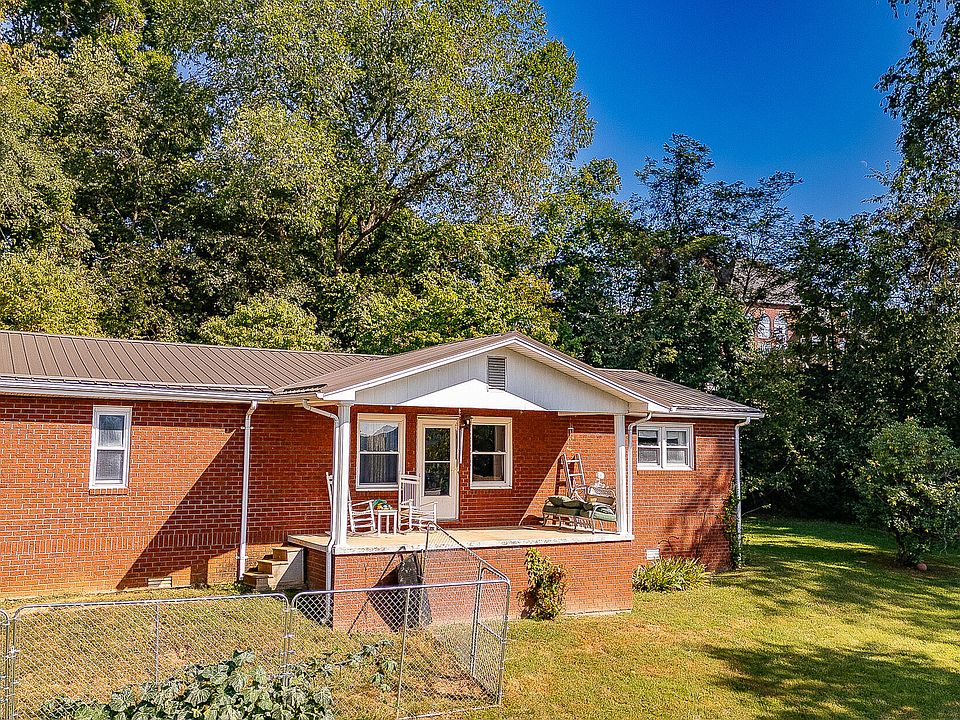 1st image of 2434 Nancy St