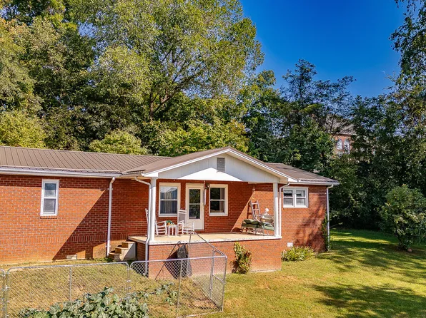 2434 Nancy St, Elizabethton, TN 37643