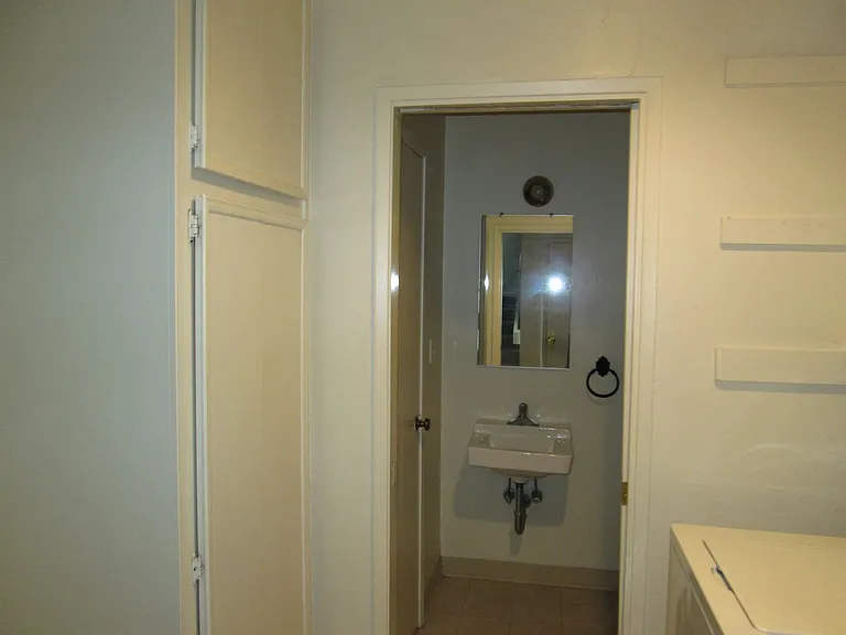 570 Peach St #32 — Photo 8