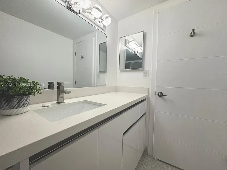 3800 S Ocean Dr #1710 — Photo 16