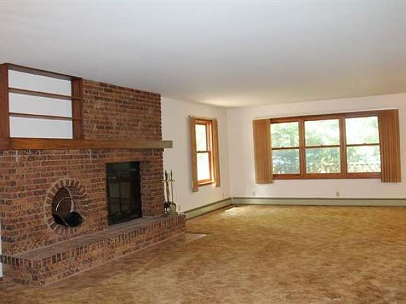 2nd image of 8407 S Squaw Lake Ln